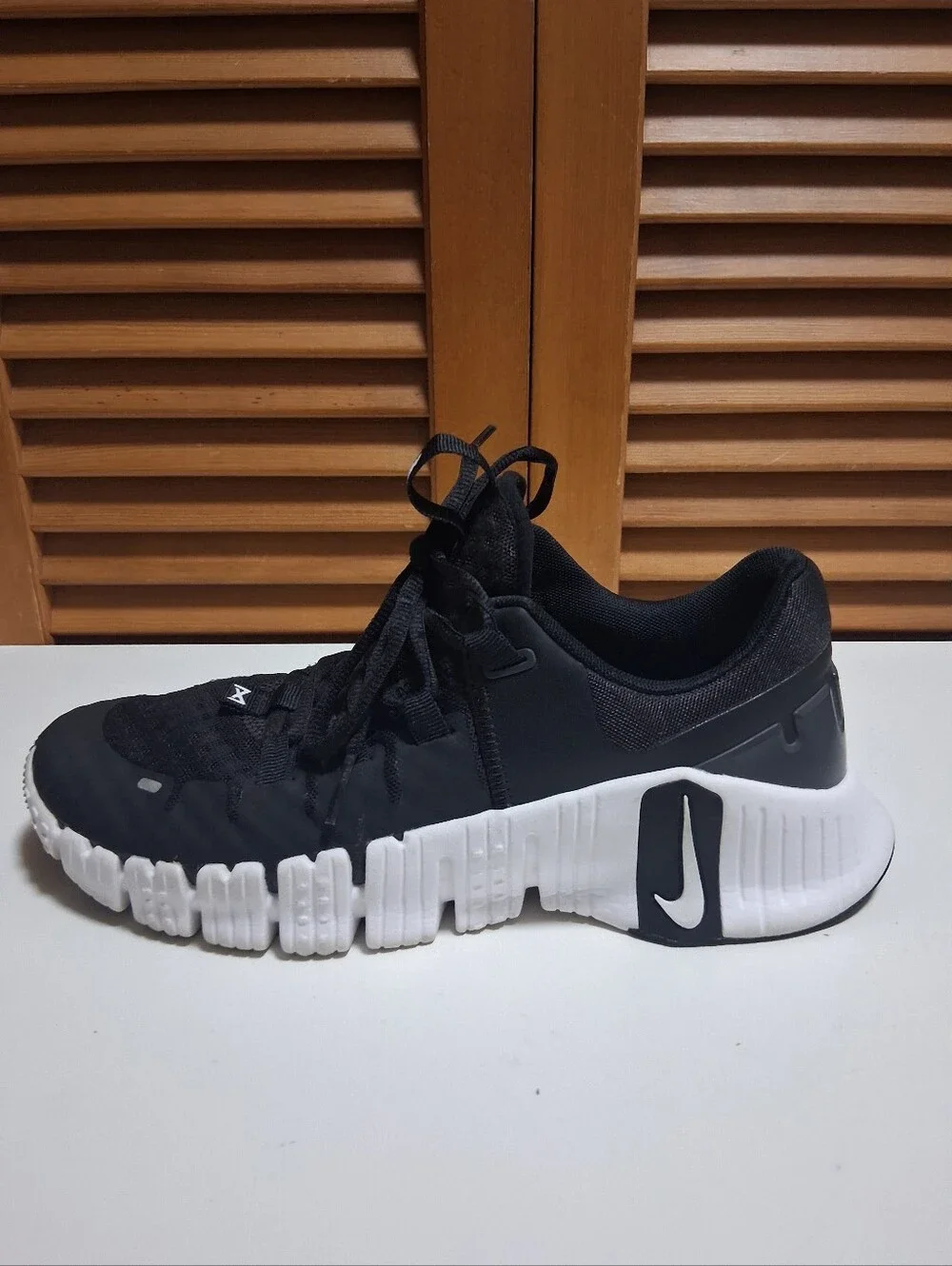 Nike Free Metcon 5 Black and White Men's Trainers * Size: 7